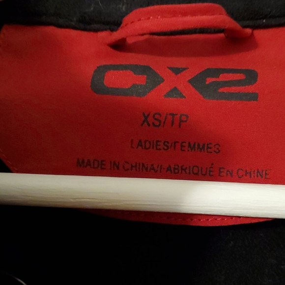 Water resistant jacket - Picture 2 of 3